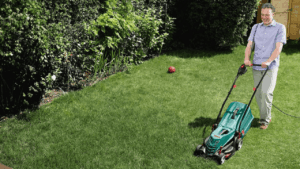 How to Pick the Best Lawn Mower for Your Yard Size and Landscape