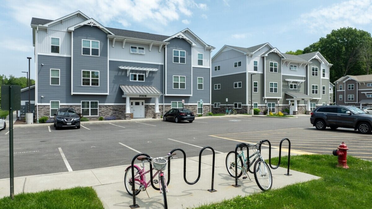 The Quiet Appeal of “Walkable Living”: How Singapore Neighbourhoods Are Winning on Foot Traffic