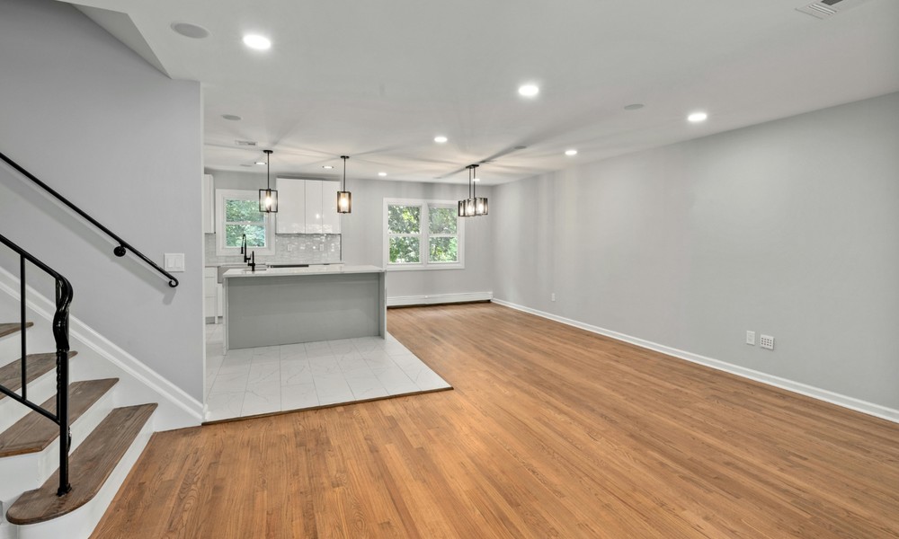 Buyers Decide in Seconds: What They Notice Before They Even Realise It