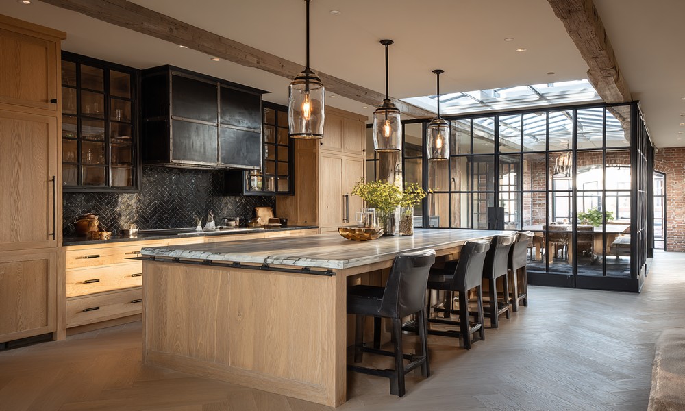 How to Modernize an Oak Kitchen Cabinet Easily