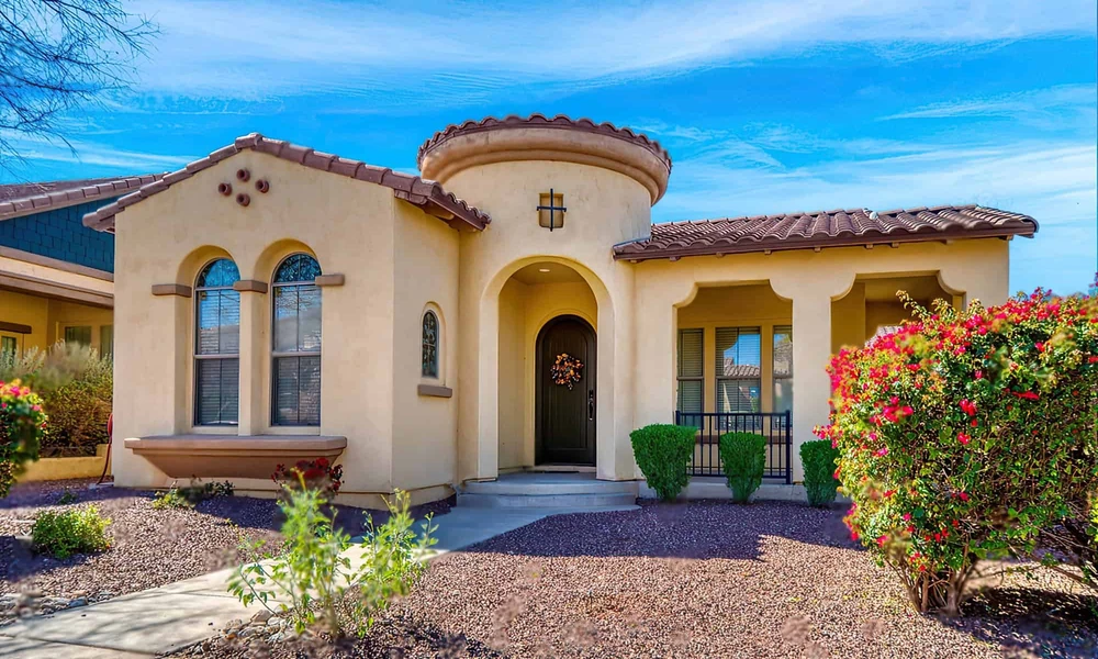 How to Choose Exterior Texture Paint for Coastal and Humid Climates