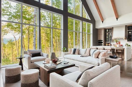 How to Dress Windows in Rooms With Low Ceilings, High Ceilings, and Everything in Between