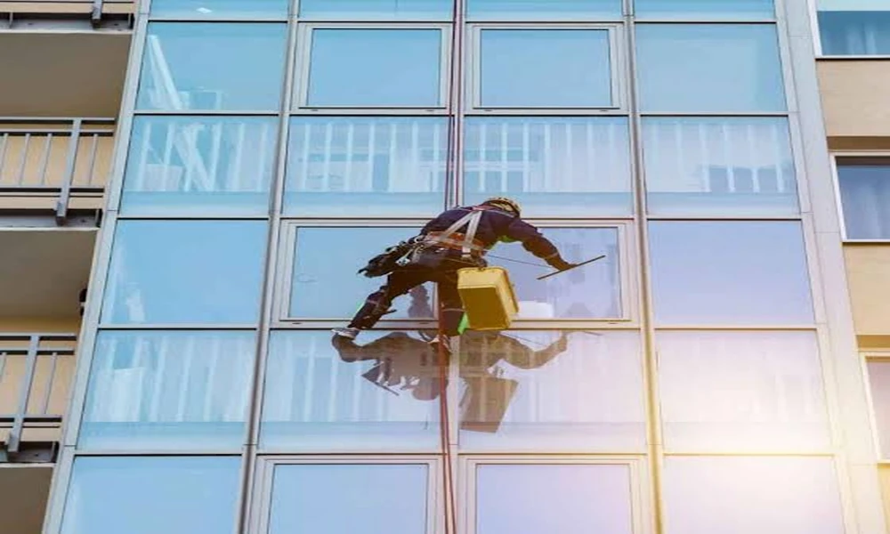What to Check Before Hiring an Exterior Cleaning Company, and Why ASF Clean Team Keeps Coming Up